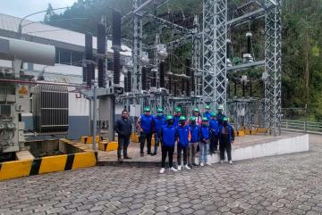 Visita a la Central Hidroeléctrica Saymirín