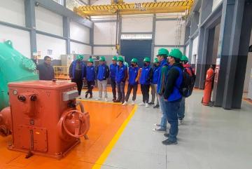 Visita a la Central Hidroeléctrica Saymirín