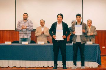 Entrega de certificados del Proyecto: Capacitación en mecánica y electricidad automotriz en el cantón San Fernando, provincia del Azuay