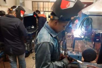 Modelo cooperativo de empresa en metal mecánica enfocado a personas vulnerables de las comunidades pertenecientes a la Parroquia Santa Ana del cantón Cuenca